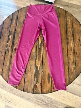 Nike High-Rise Pink Berry Leggings Women’s – Buttery Soft Athletic Yoga